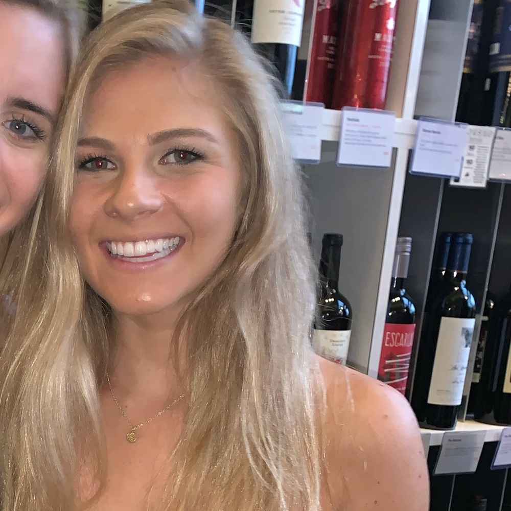 Meet your Posher, Emily